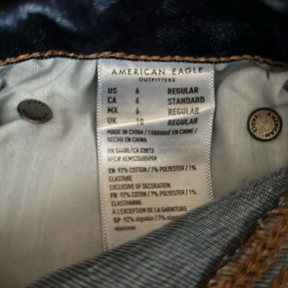 American Eagle super stretch jeans. Size 6. *see other post: 2 more, will bundle - Picture 3 of 4